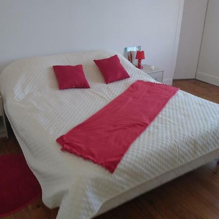 Appartement De 79 M² A 500 Metres De La Cure Jonzac Dış mekan fotoğraf