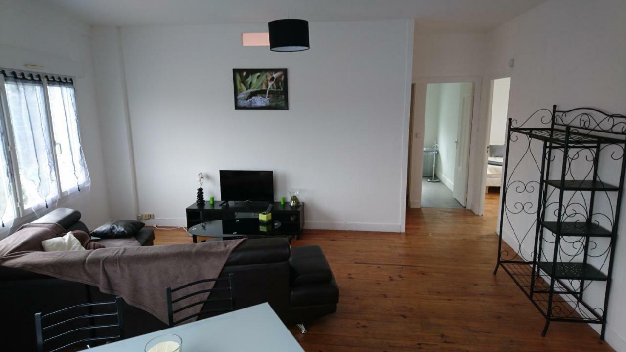 Appartement De 79 M² A 500 Metres De La Cure Jonzac Dış mekan fotoğraf