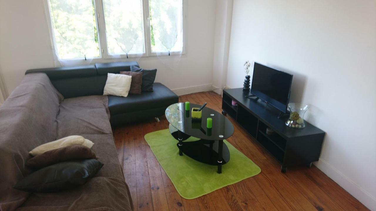 Appartement De 79 M² A 500 Metres De La Cure Jonzac Dış mekan fotoğraf